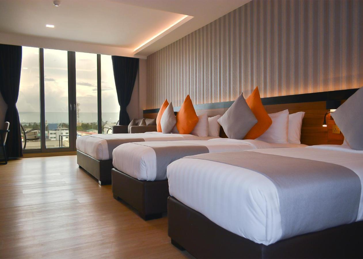 Triton Prestige Seaview And Spa مافوشي المظهر الخارجي الصورة