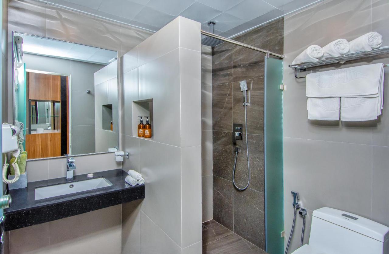 Triton Prestige Seaview And Spa مافوشي المظهر الخارجي الصورة